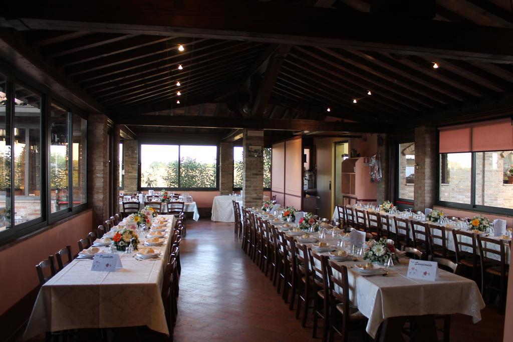 Agriturismo Le Casette カステルヴェトロ・ディ・モーデナ エクステリア 写真